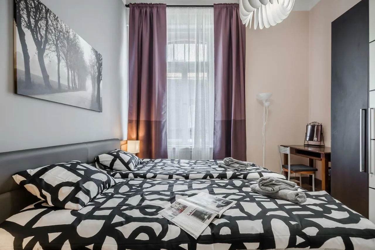 Bpr King Prime Home With A/C Budapest