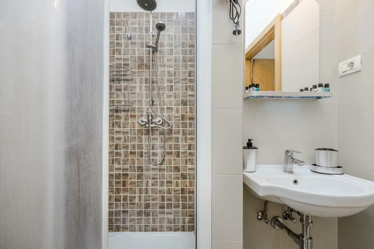 Bpr King Prime Home With A/C Budapest Apartamento